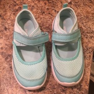 Smartfit Toddler Girl Velcro Sneakers ☘️ 5/$25